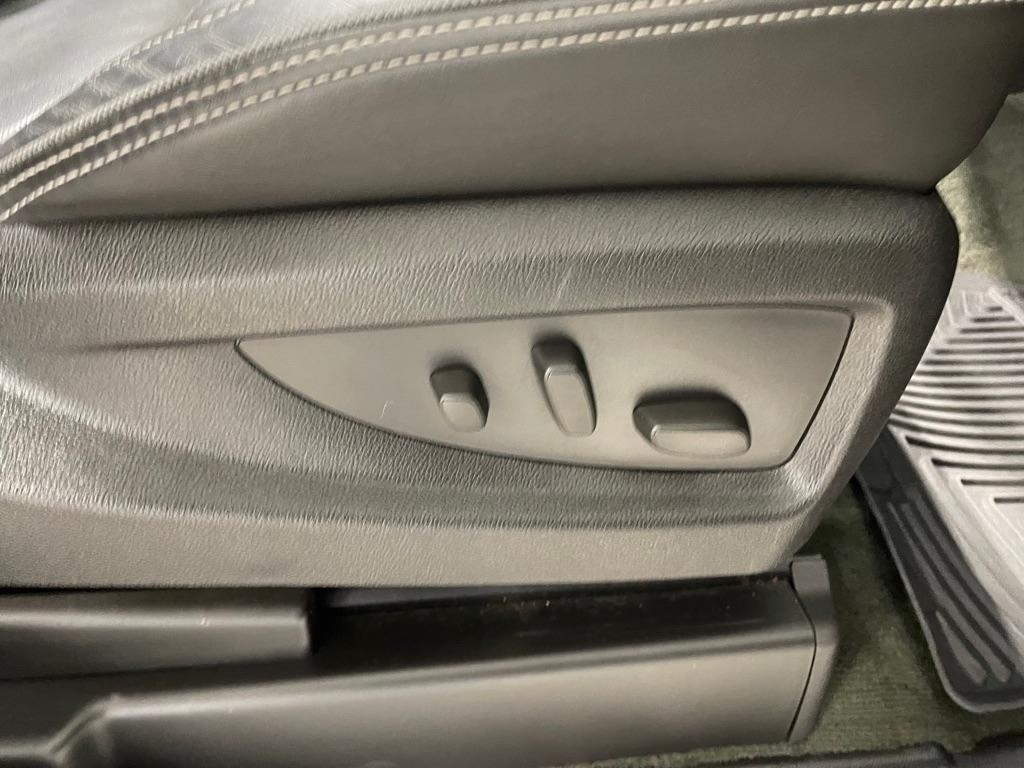 GMC Yukon Denali  2015