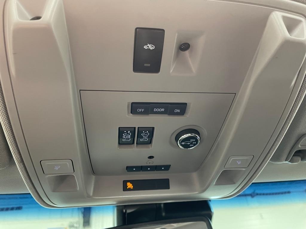 GMC Yukon Denali  2015