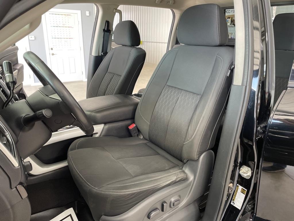 Nissan Titan  2017