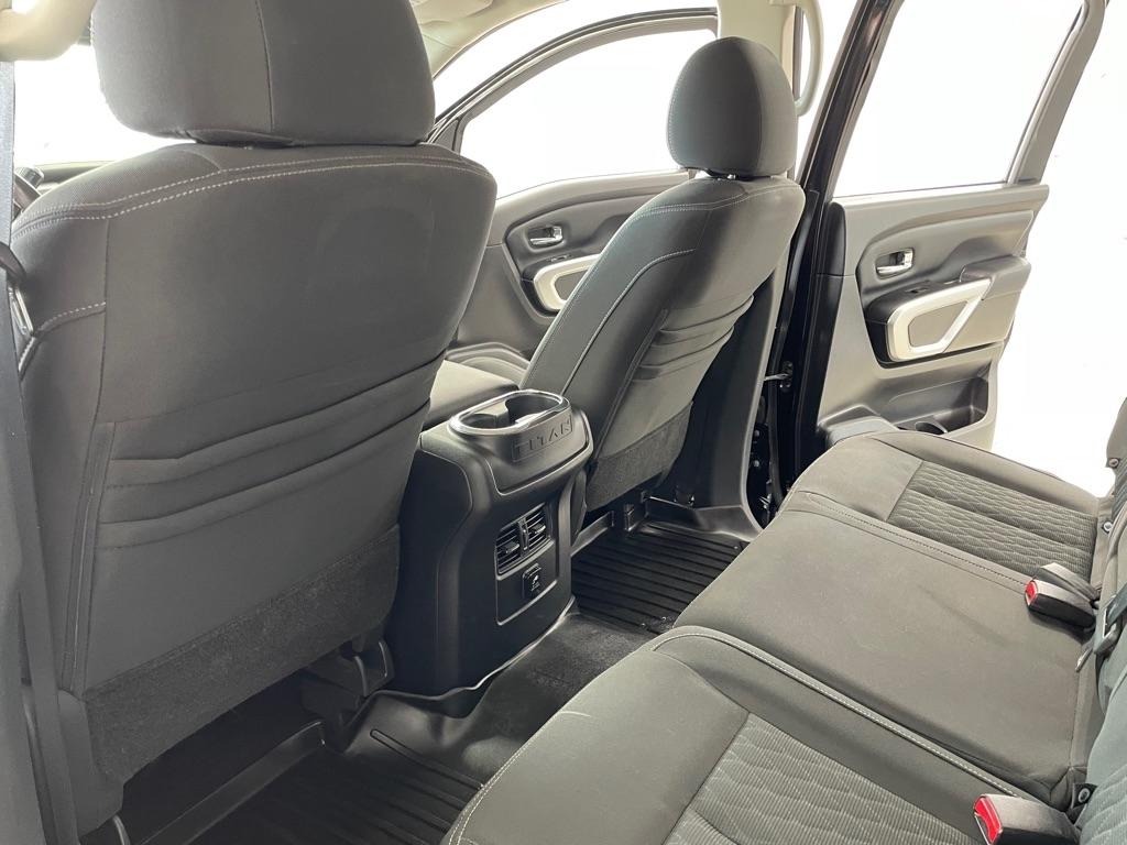 Nissan Titan  2017