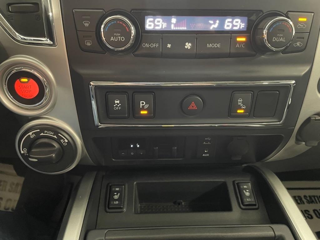 Nissan Titan  2017