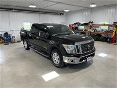 2017 Nissan Titan 