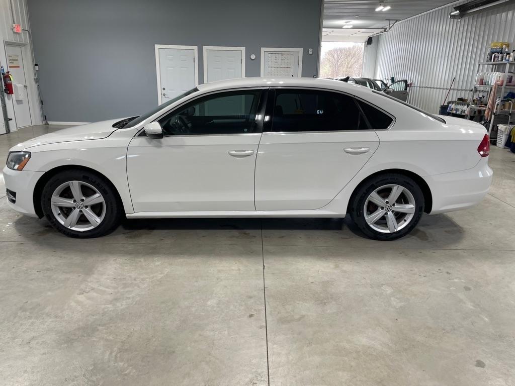 Volkswagen Passat  2012