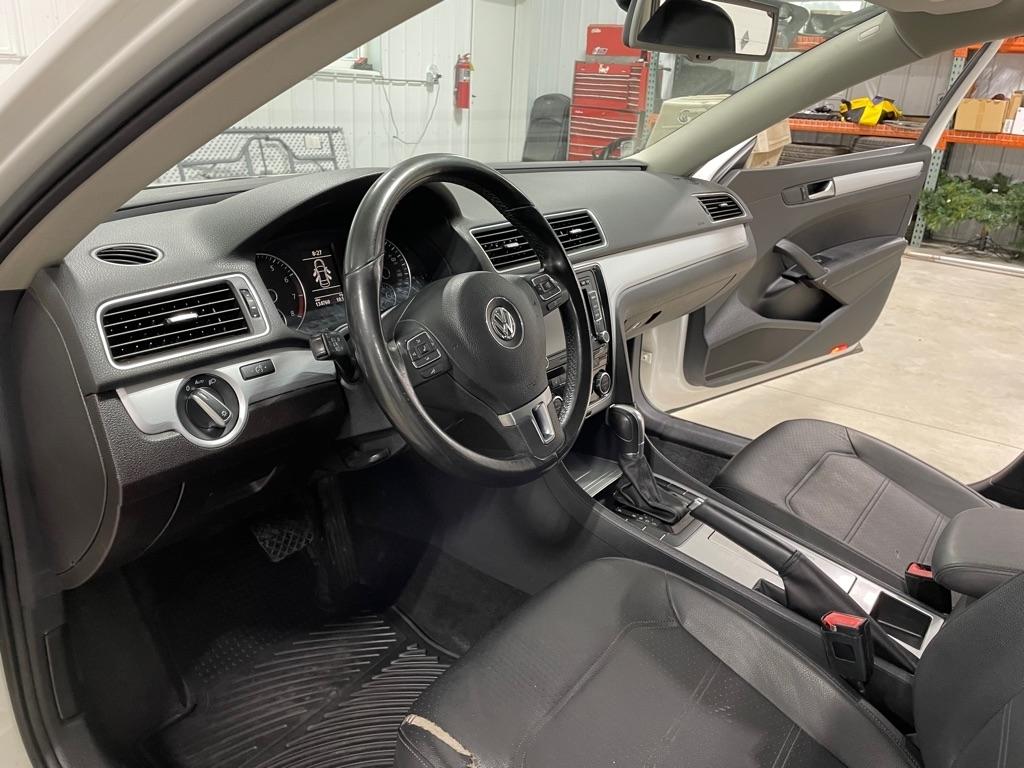 Volkswagen Passat  2012