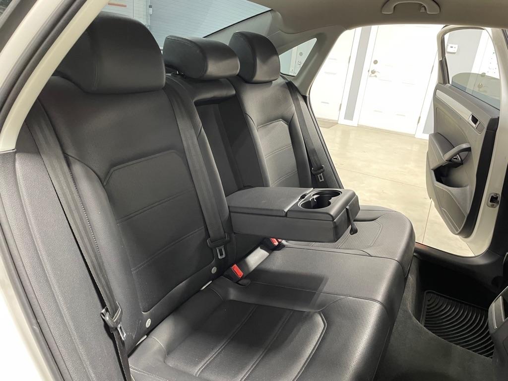 Volkswagen Passat  2012