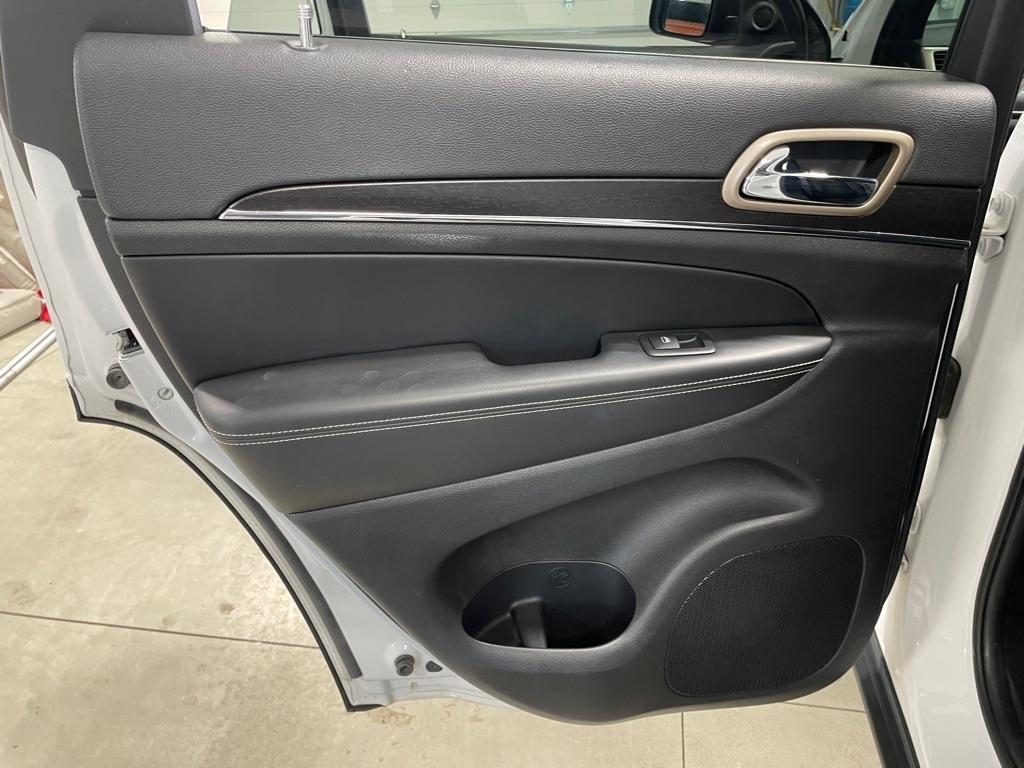 Jeep Grand Cherokee  2015