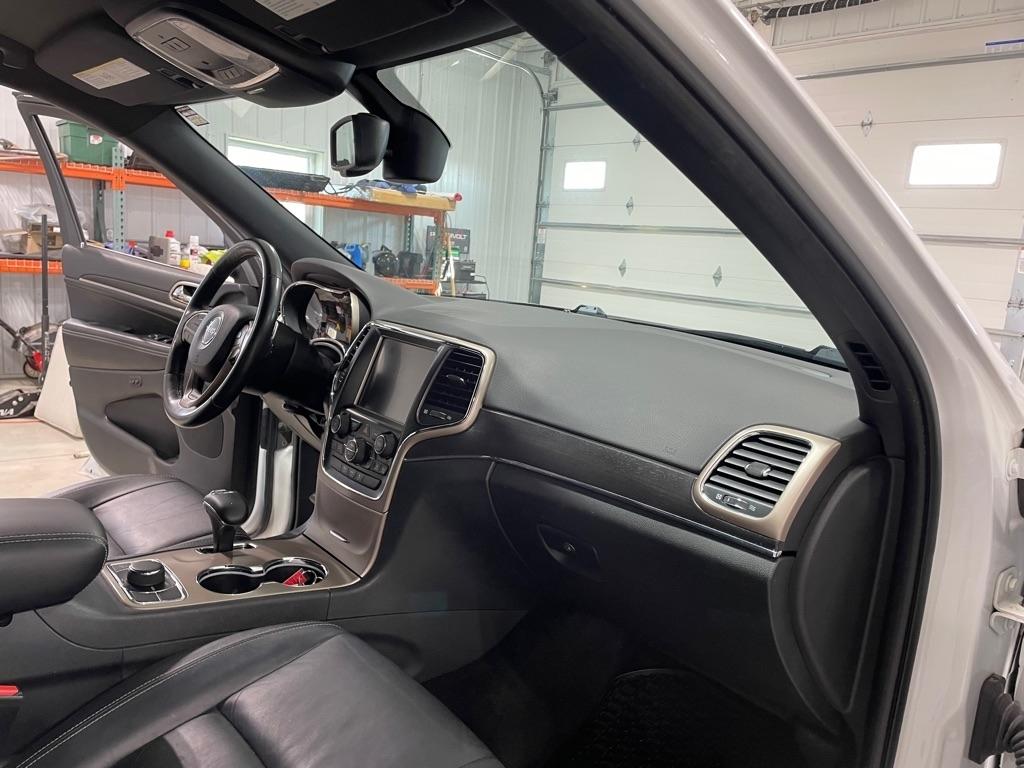Jeep Grand Cherokee  2015