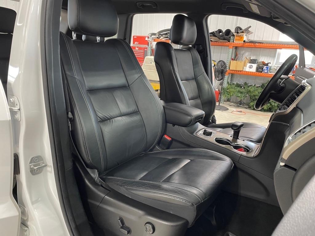Jeep Grand Cherokee  2015