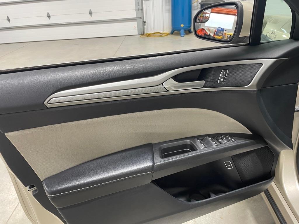 Ford Fusion Hybrid  2018