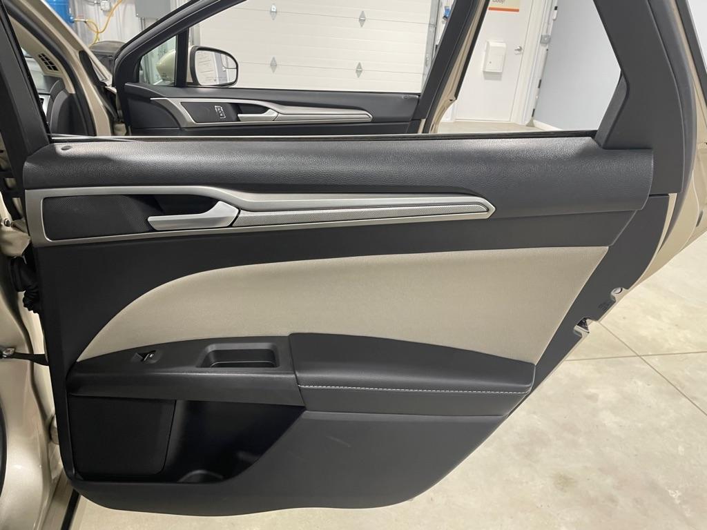 Ford Fusion Hybrid  2018