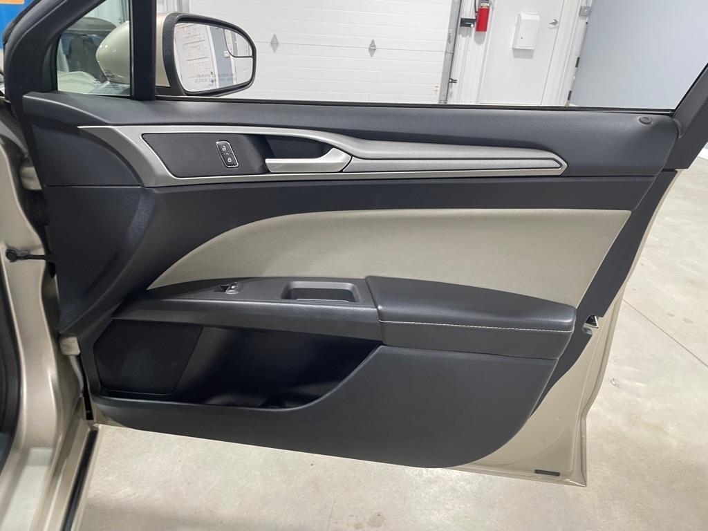 Ford Fusion Hybrid  2018