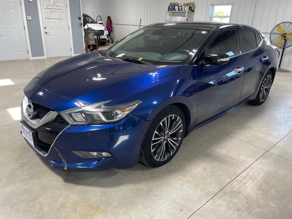 Nissan Maxima  2016