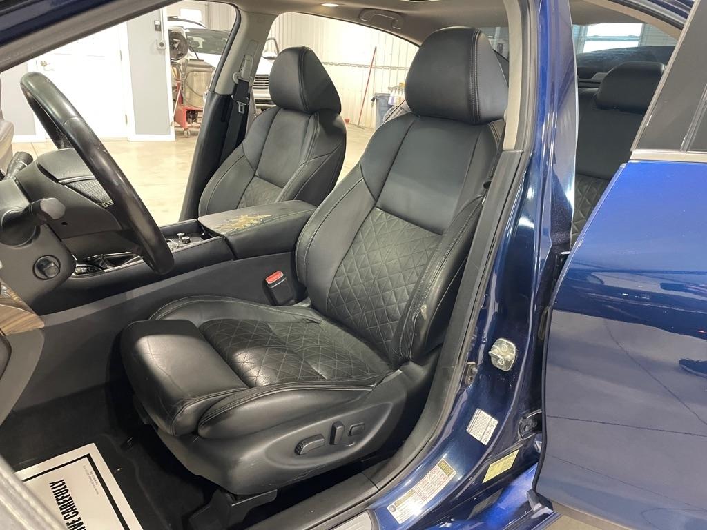 Nissan Maxima  2016