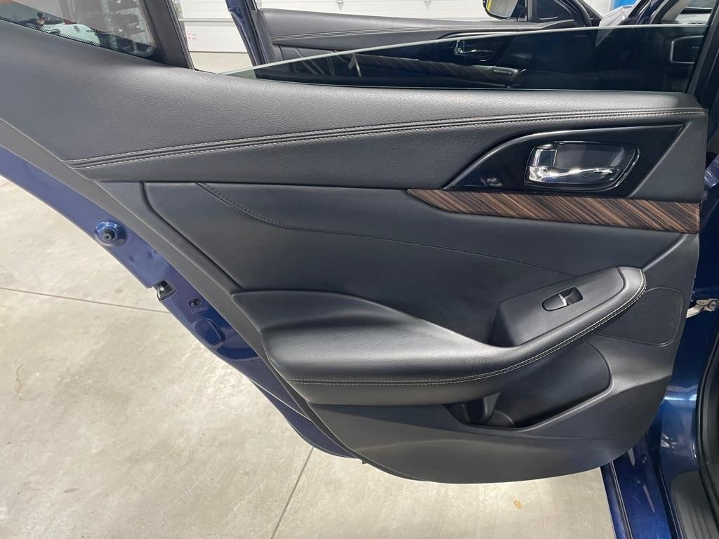 Nissan Maxima  2016