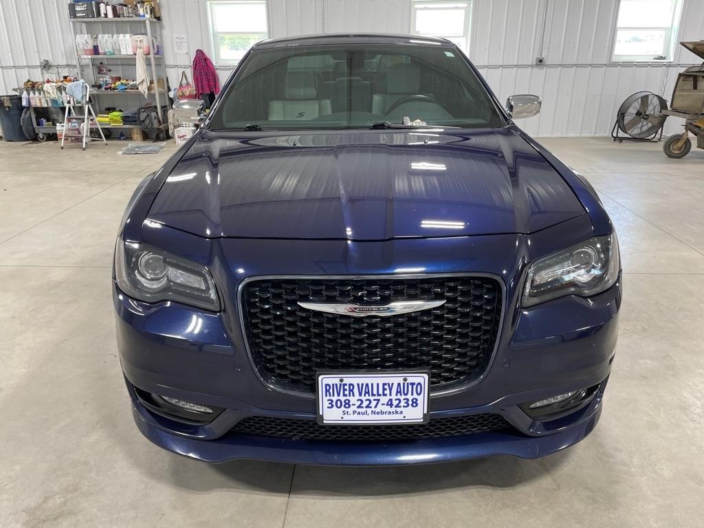 Chrysler 300  2017