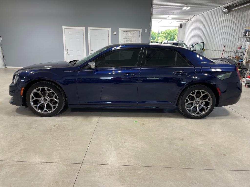 Chrysler 300  2017
