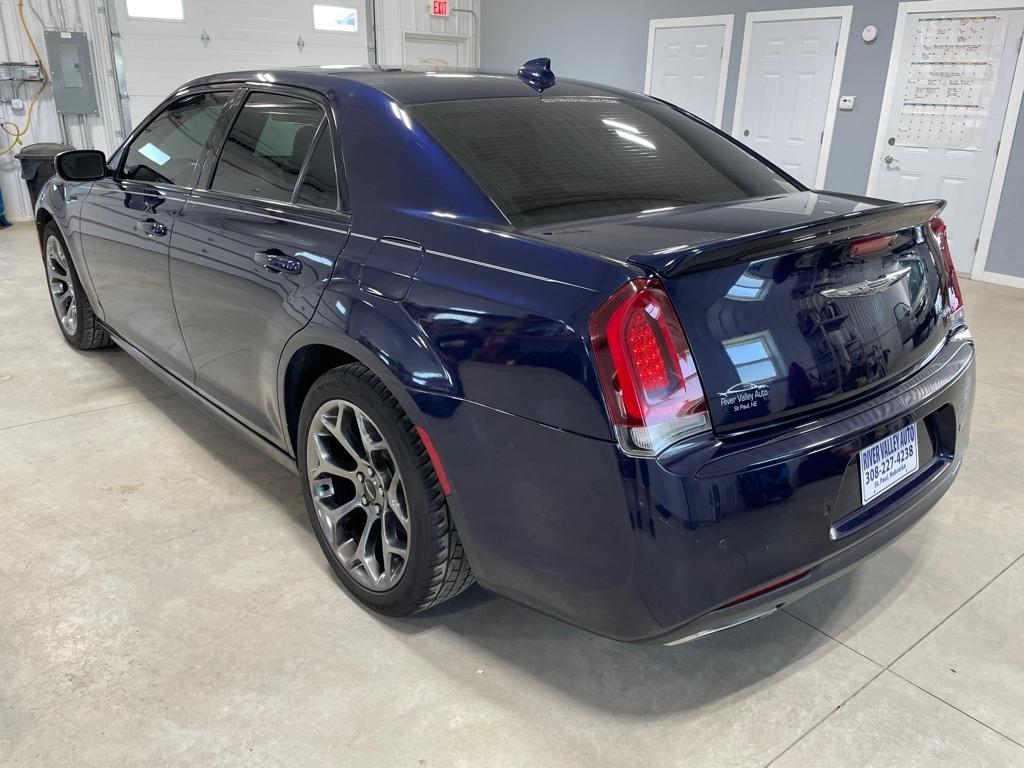 Chrysler 300  2017