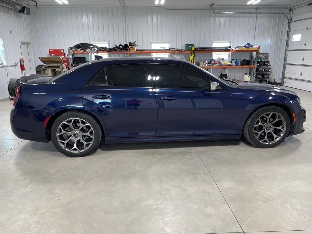 Chrysler 300  2017