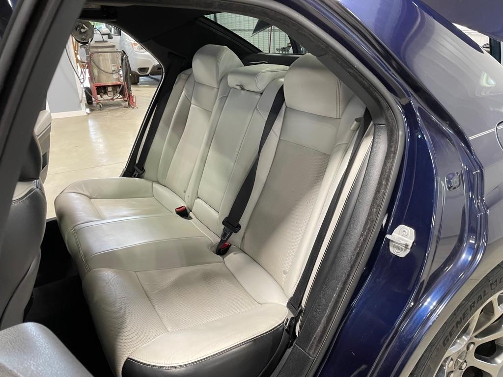 Chrysler 300  2017