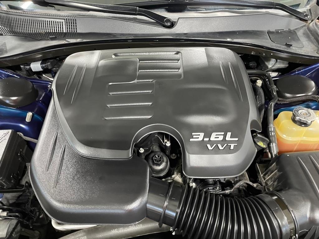 Chrysler 300  2017