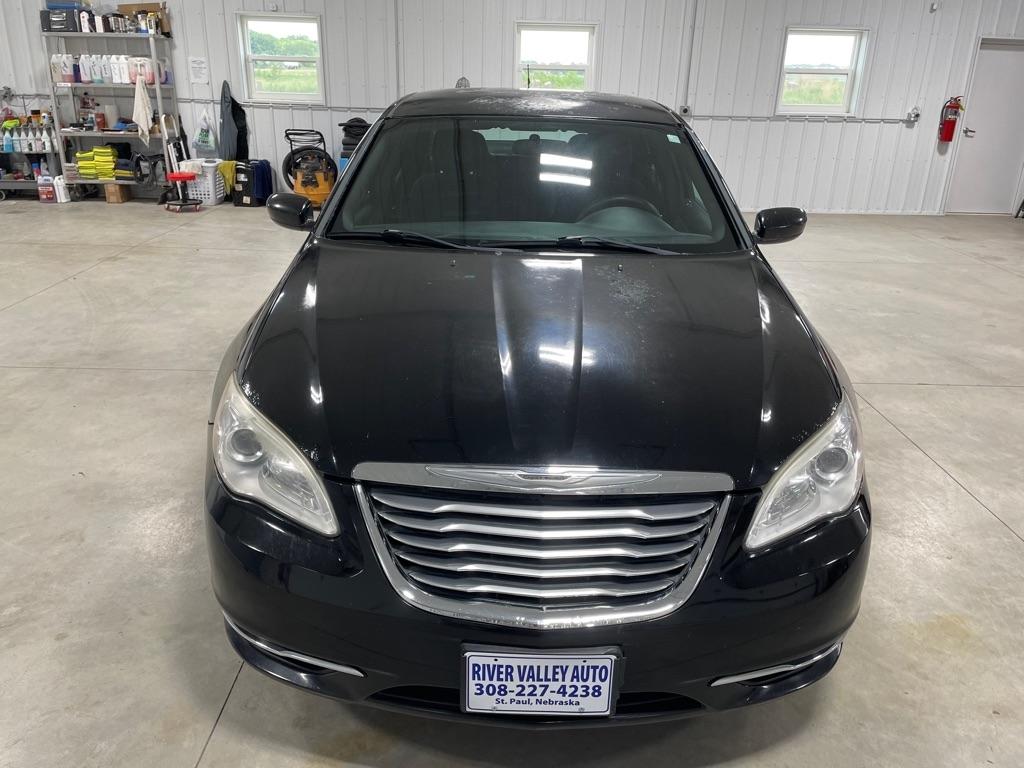 Chrysler 200  2014