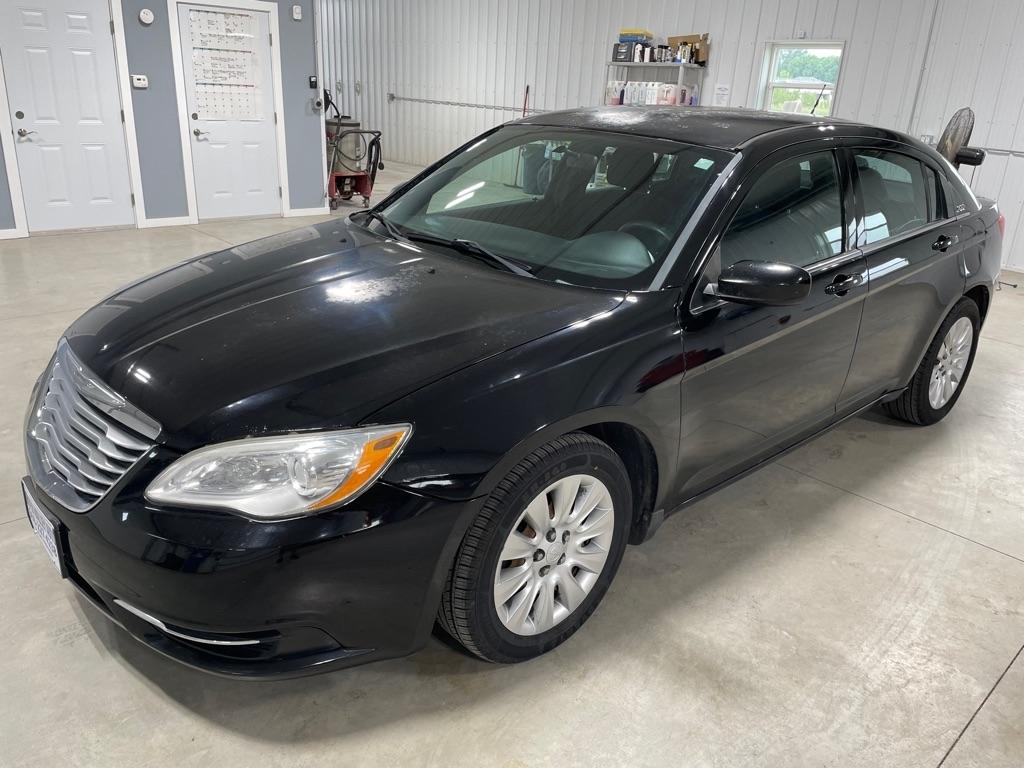 Chrysler 200  2014