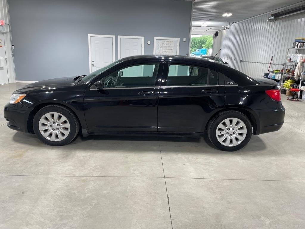 Chrysler 200  2014