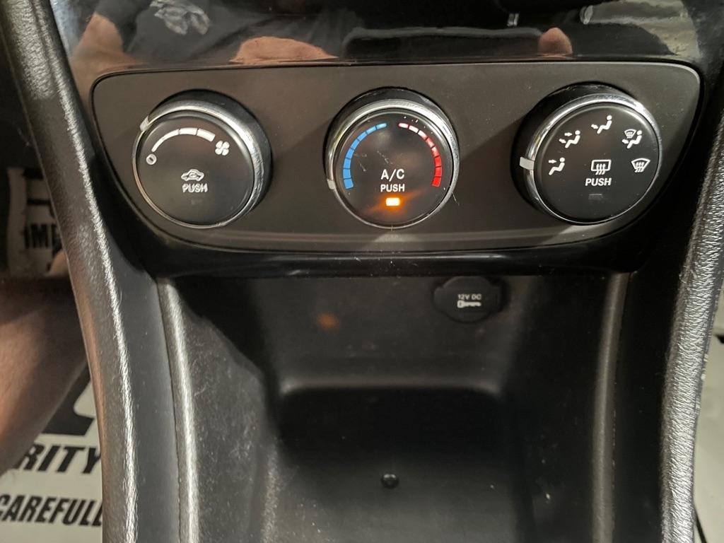Chrysler 200  2014