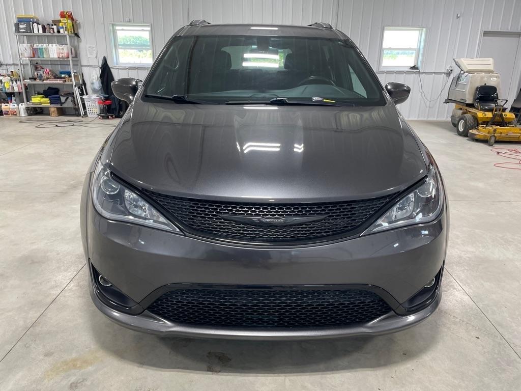 Chrysler Pacifica  2020