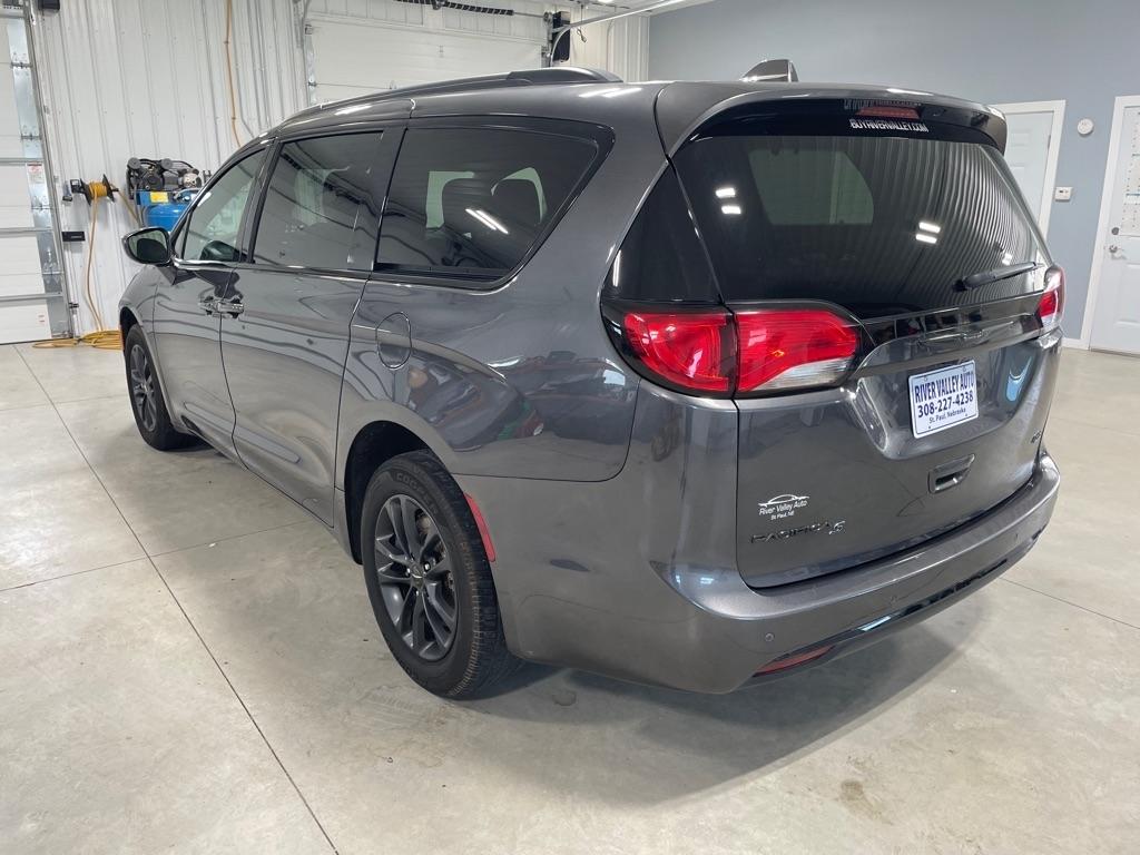 Chrysler Pacifica  2020