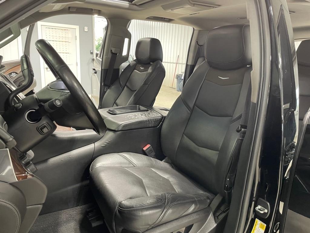 Cadillac Escalade  2016