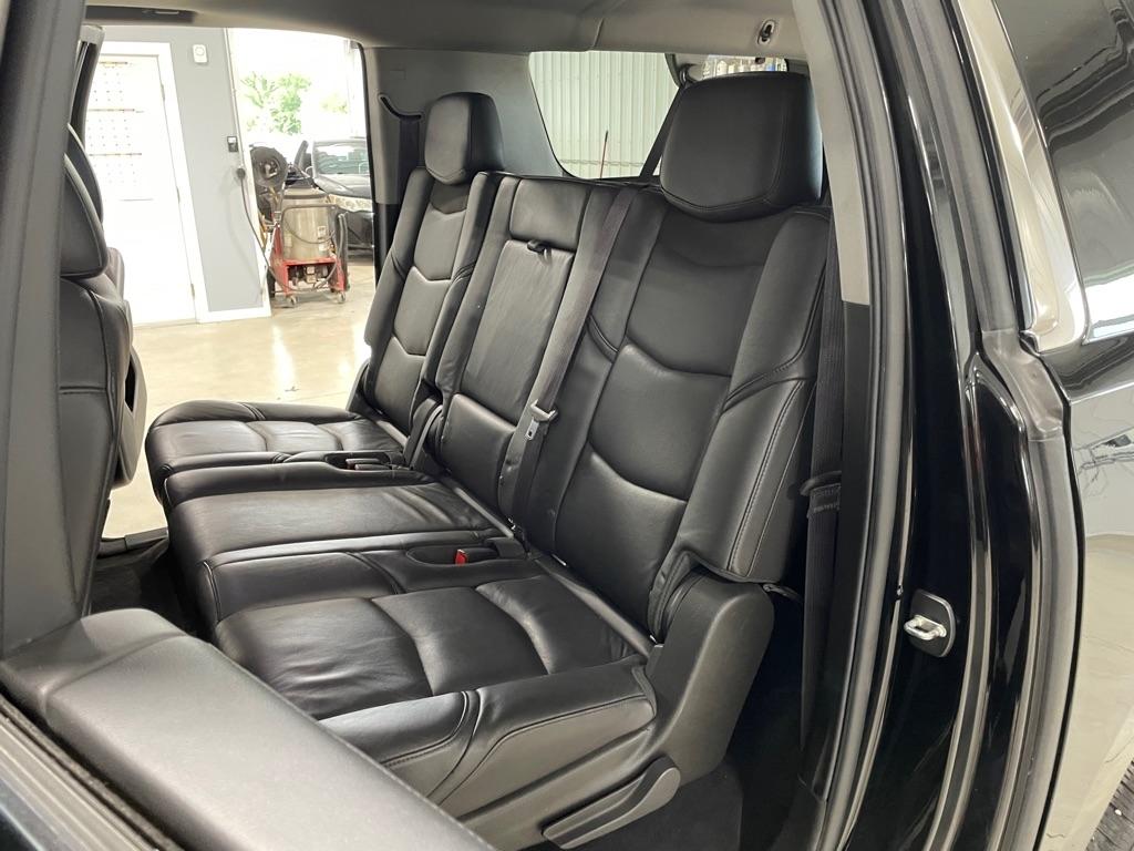 Cadillac Escalade  2016