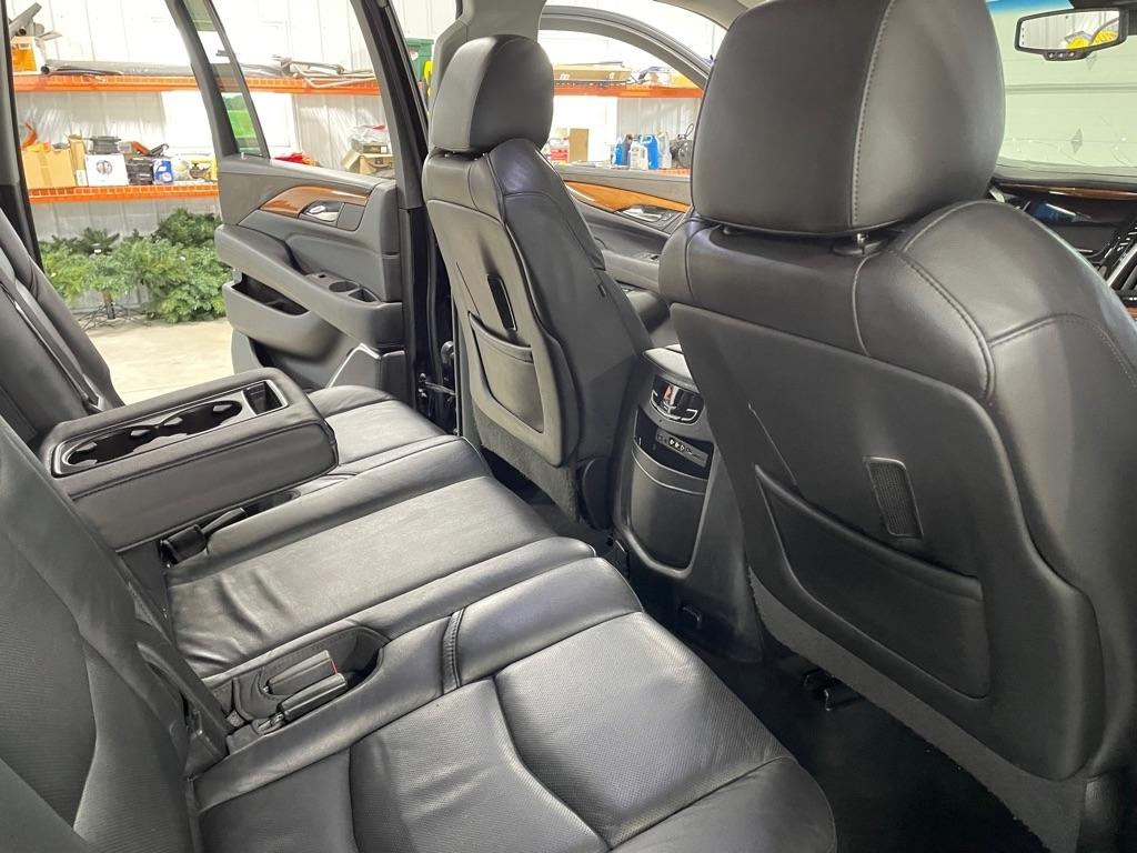 Cadillac Escalade  2016