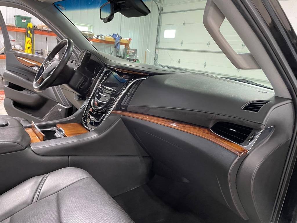 Cadillac Escalade  2016
