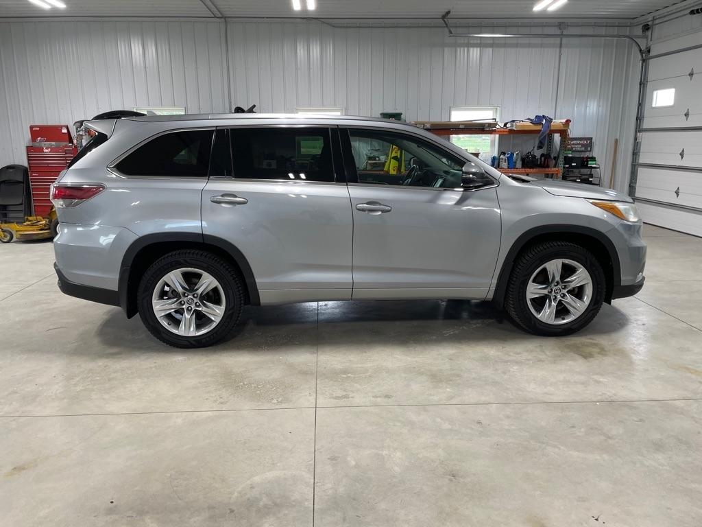 Toyota Highlander  2016