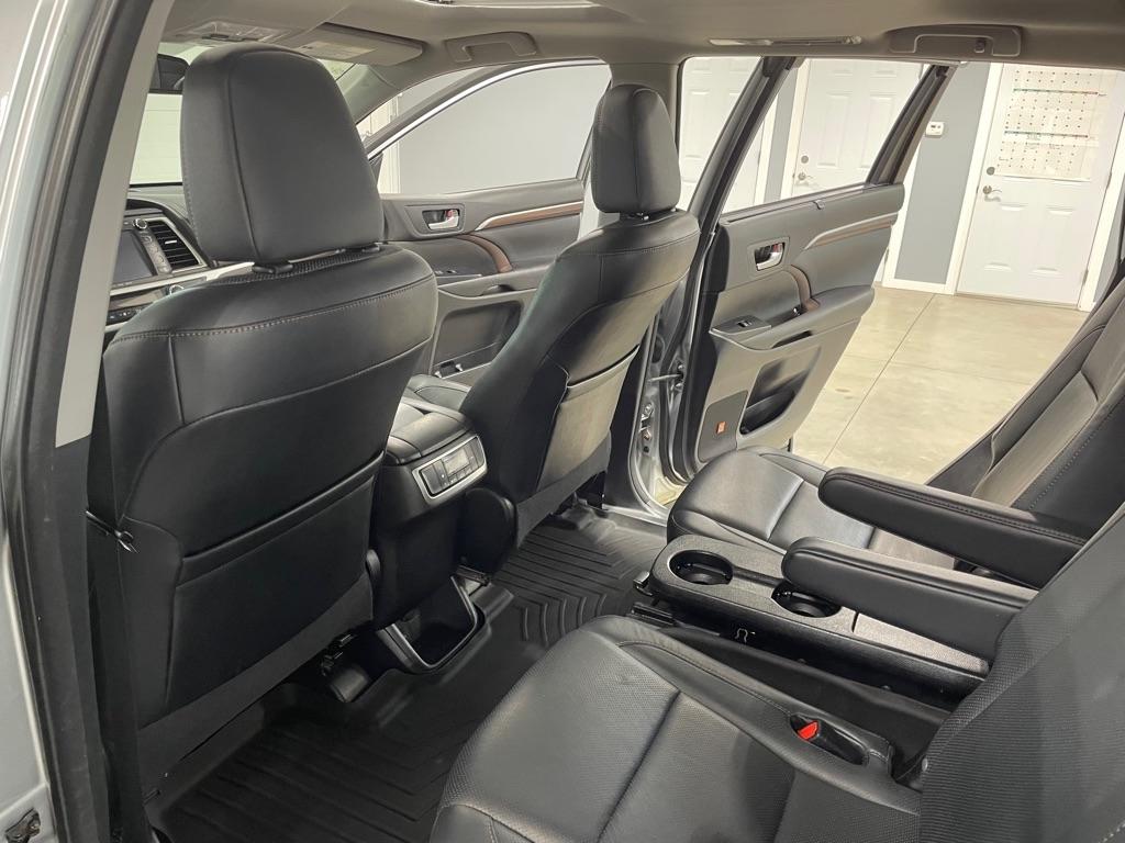 Toyota Highlander  2016