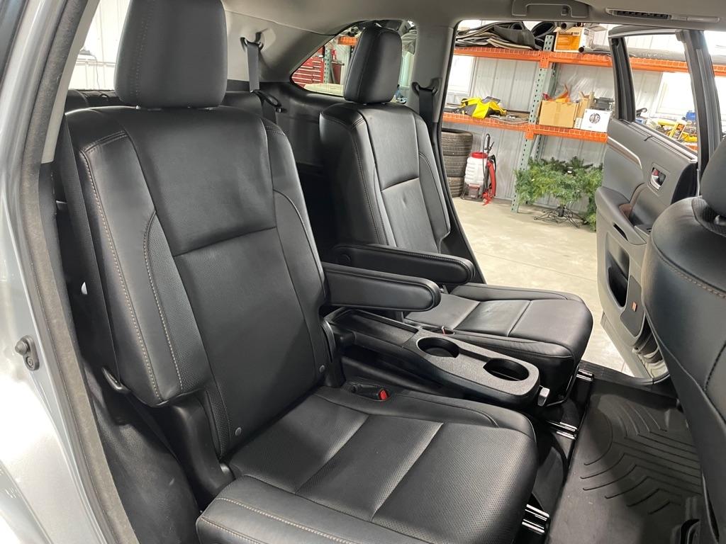 Toyota Highlander  2016