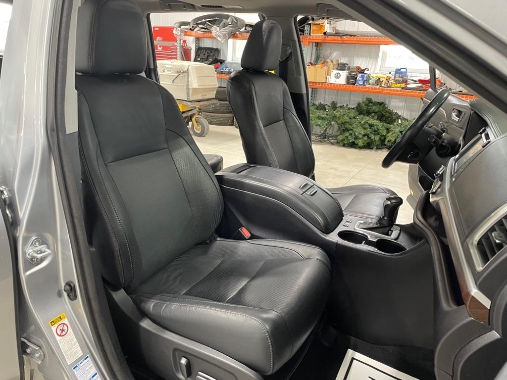 Toyota Highlander  2016