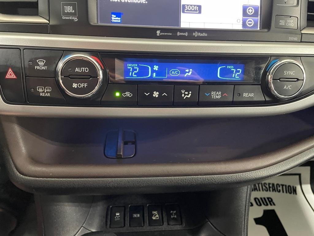 Toyota Highlander  2016