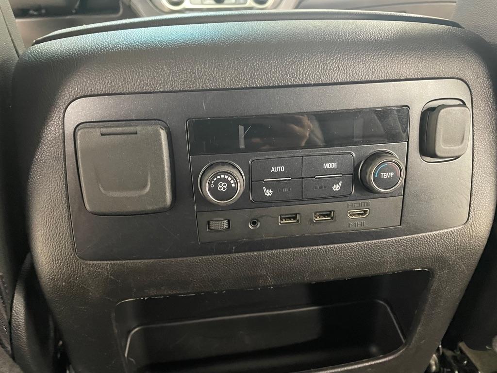 Chevrolet Suburban  2018