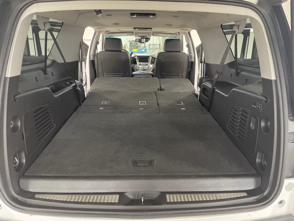 Chevrolet Suburban  2018