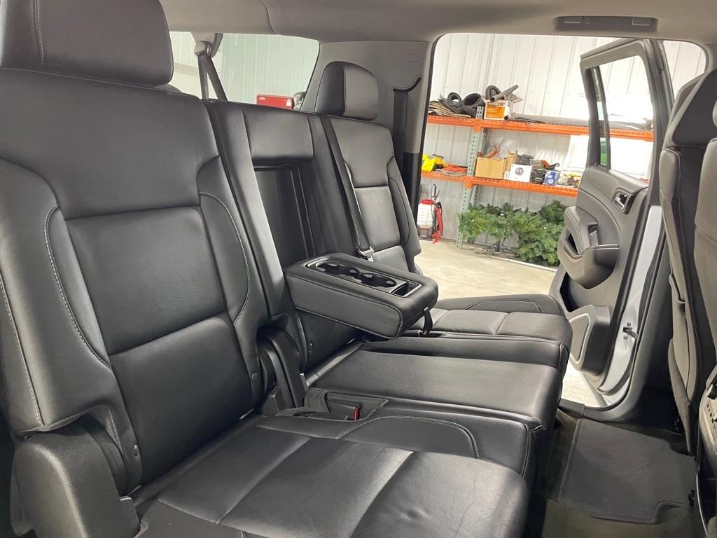 Chevrolet Suburban  2018