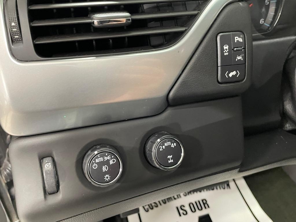 Chevrolet Suburban  2018