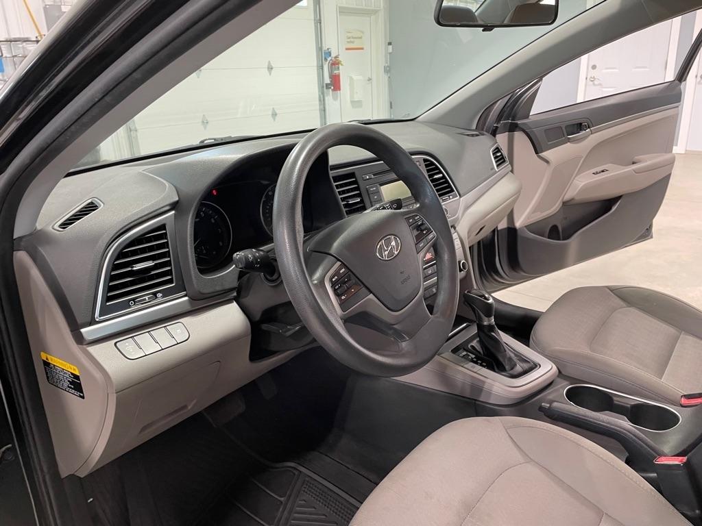 Hyundai Elantra  2017