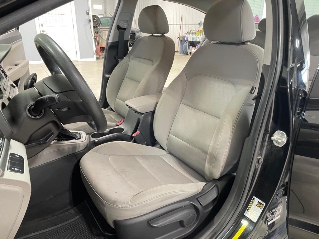 Hyundai Elantra  2017
