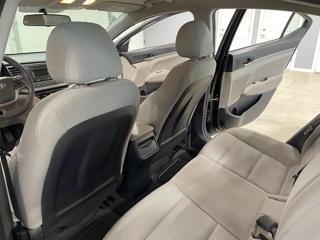 Hyundai Elantra  2017
