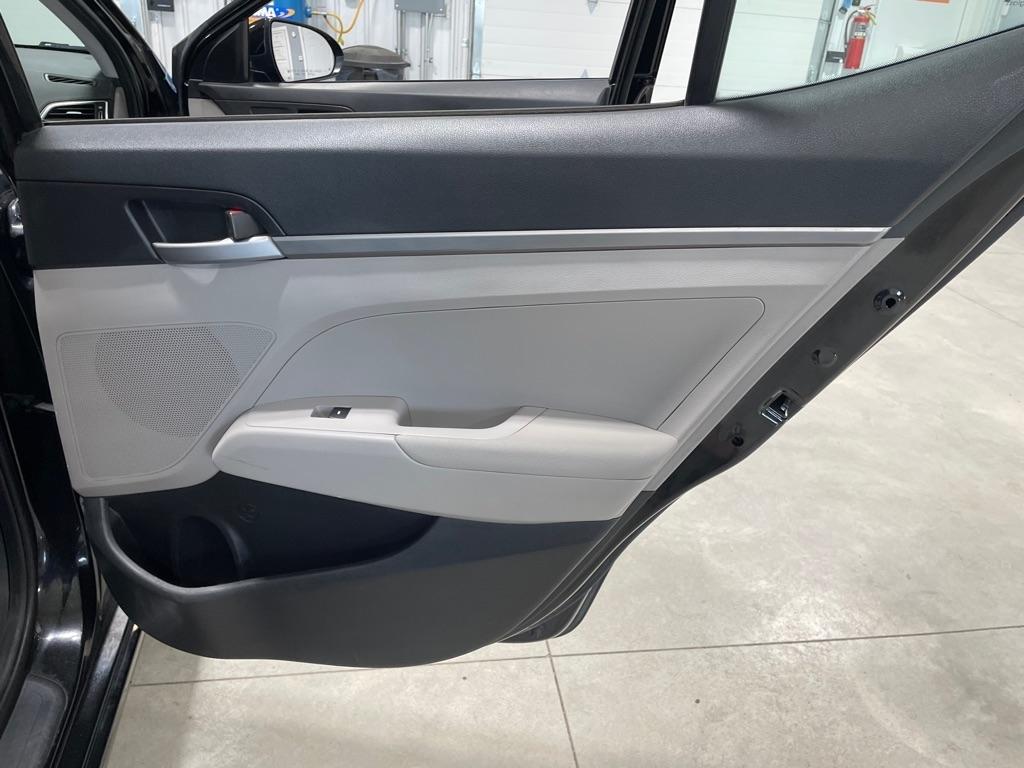 Hyundai Elantra  2017
