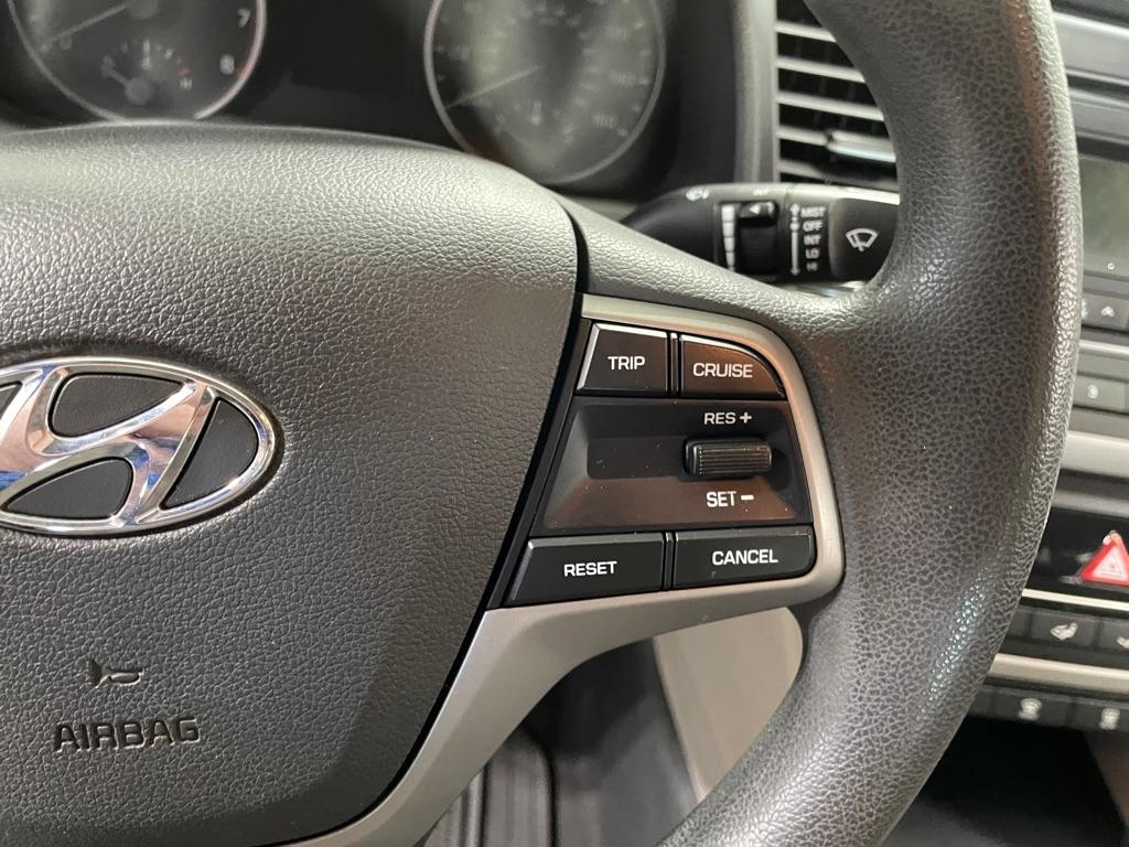 Hyundai Elantra  2017
