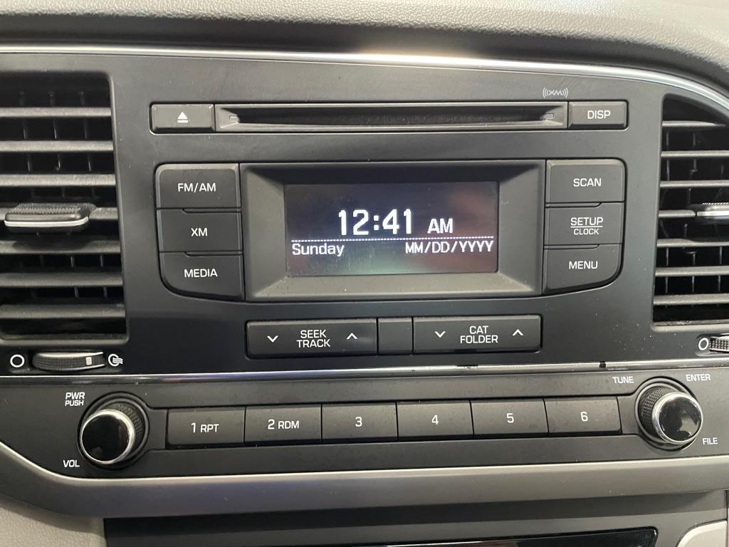 Hyundai Elantra  2017