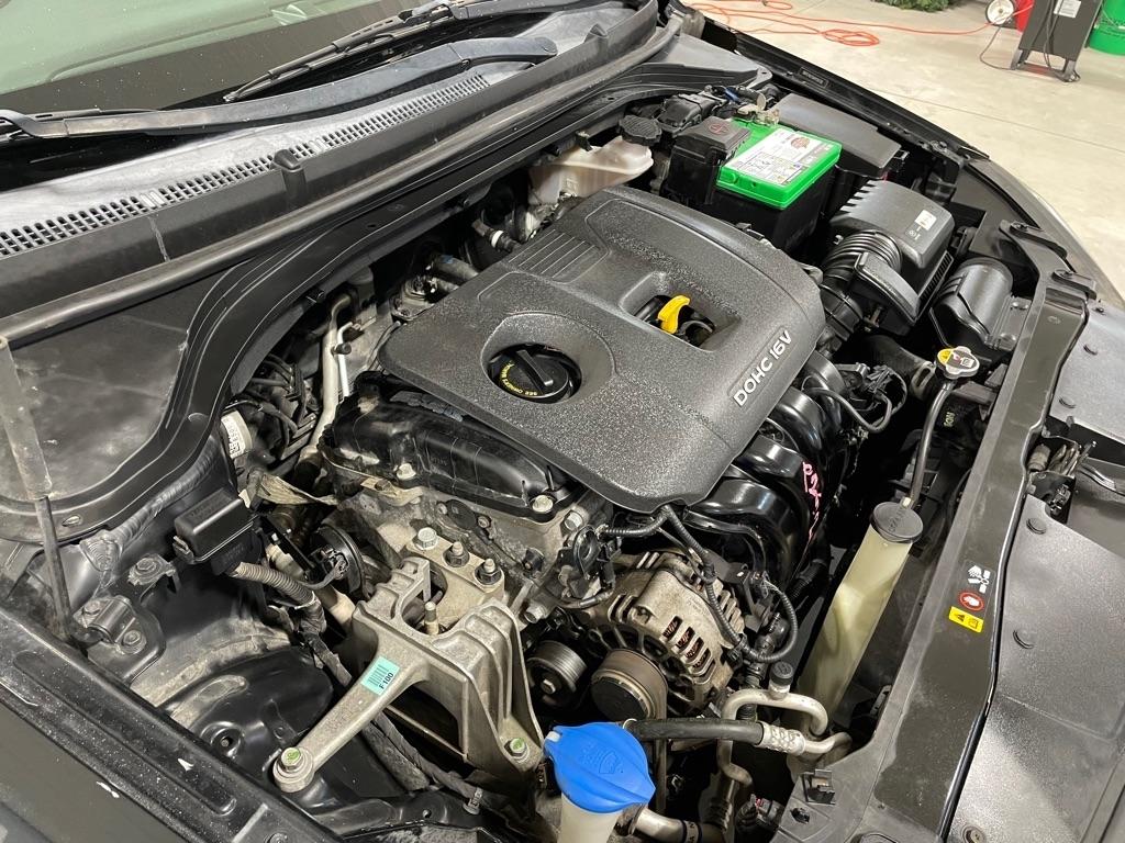 Hyundai Elantra  2017